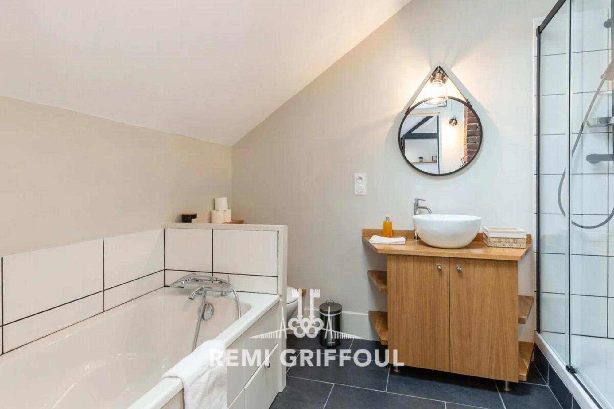La Maison D'A Cote Charming & Family-Friendly 6 Guests Онфлёр Экстерьер фото